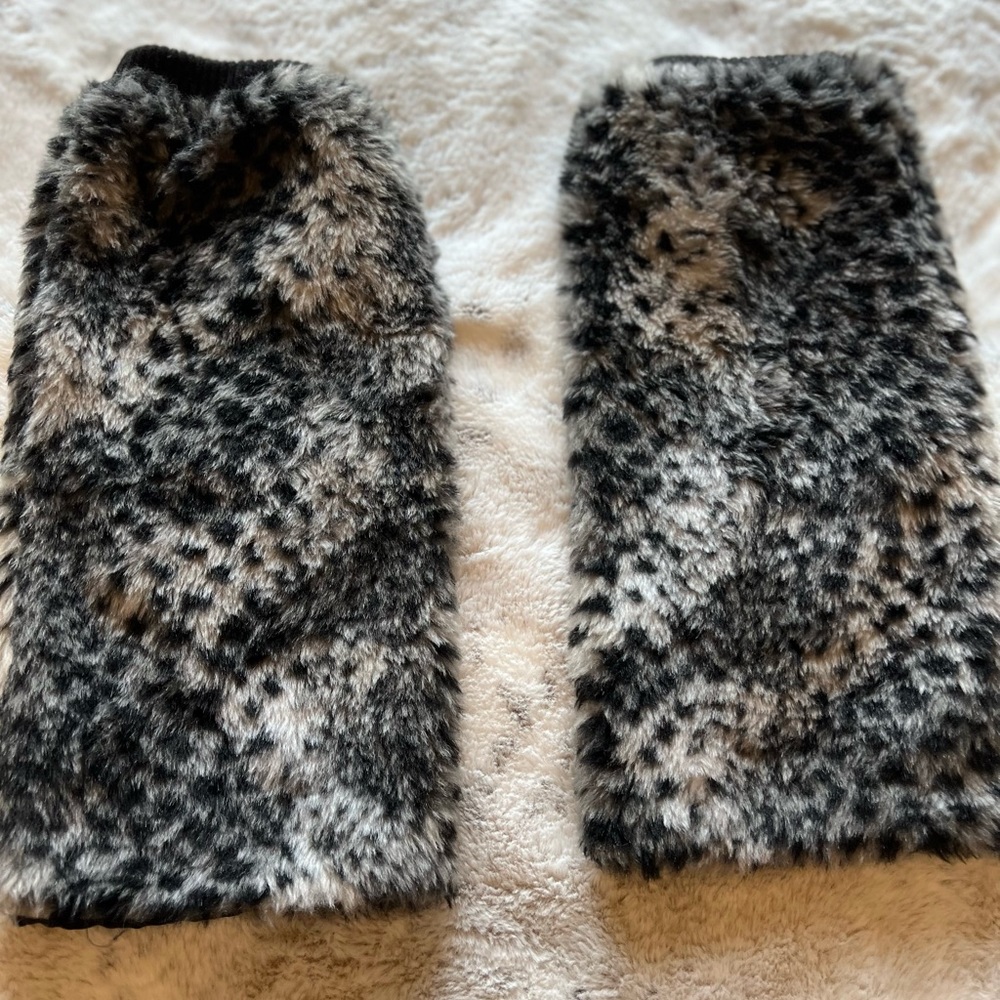 Cheetah leg warmers